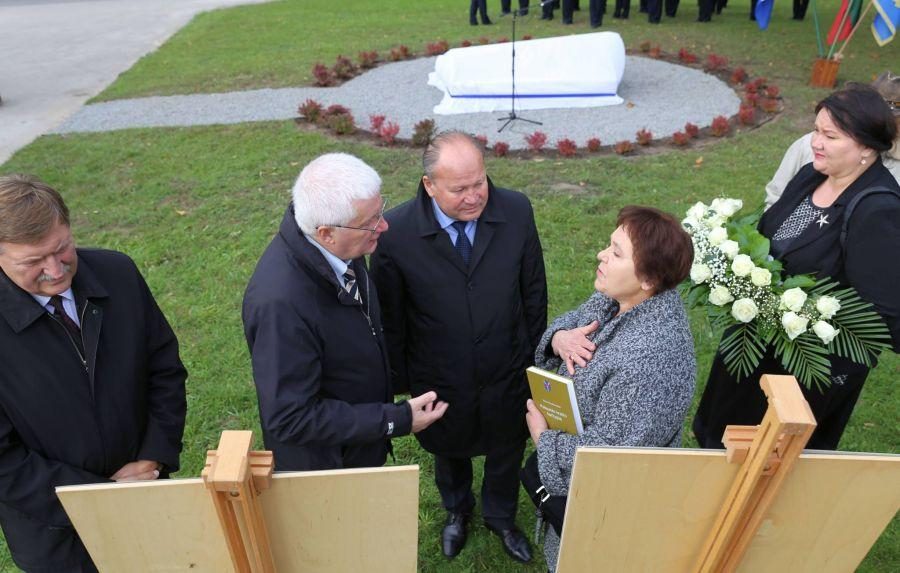 Ramučiuose įamžintas savanorių atminimas