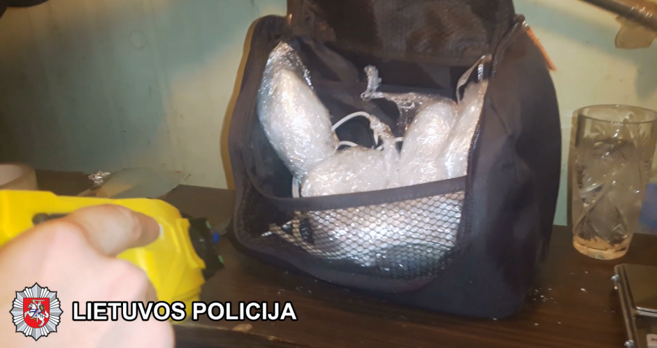 Vilniečio sandėliuke policija rado 1,4 kg amfetamino