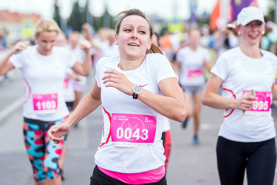 „Moterų bėgime“ dalyvavo tūkstantinė minia