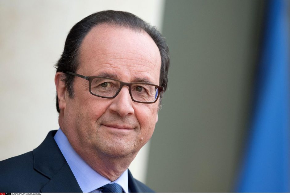 F. Hollande'o kirpėjo alga – 10 000 eurų per mėnesį