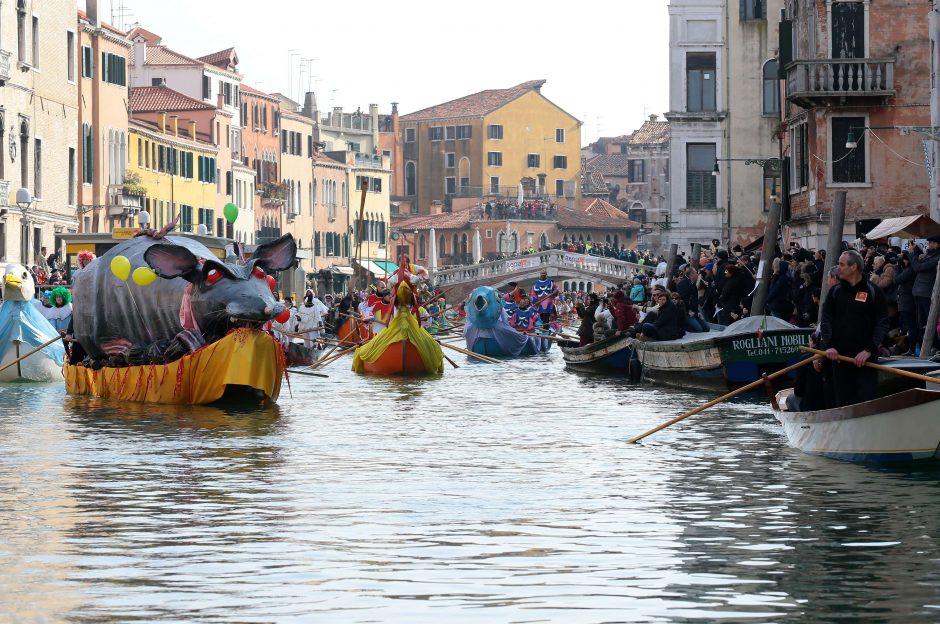 Nuo Venecijos iki Rio – karnavalų siautulys 