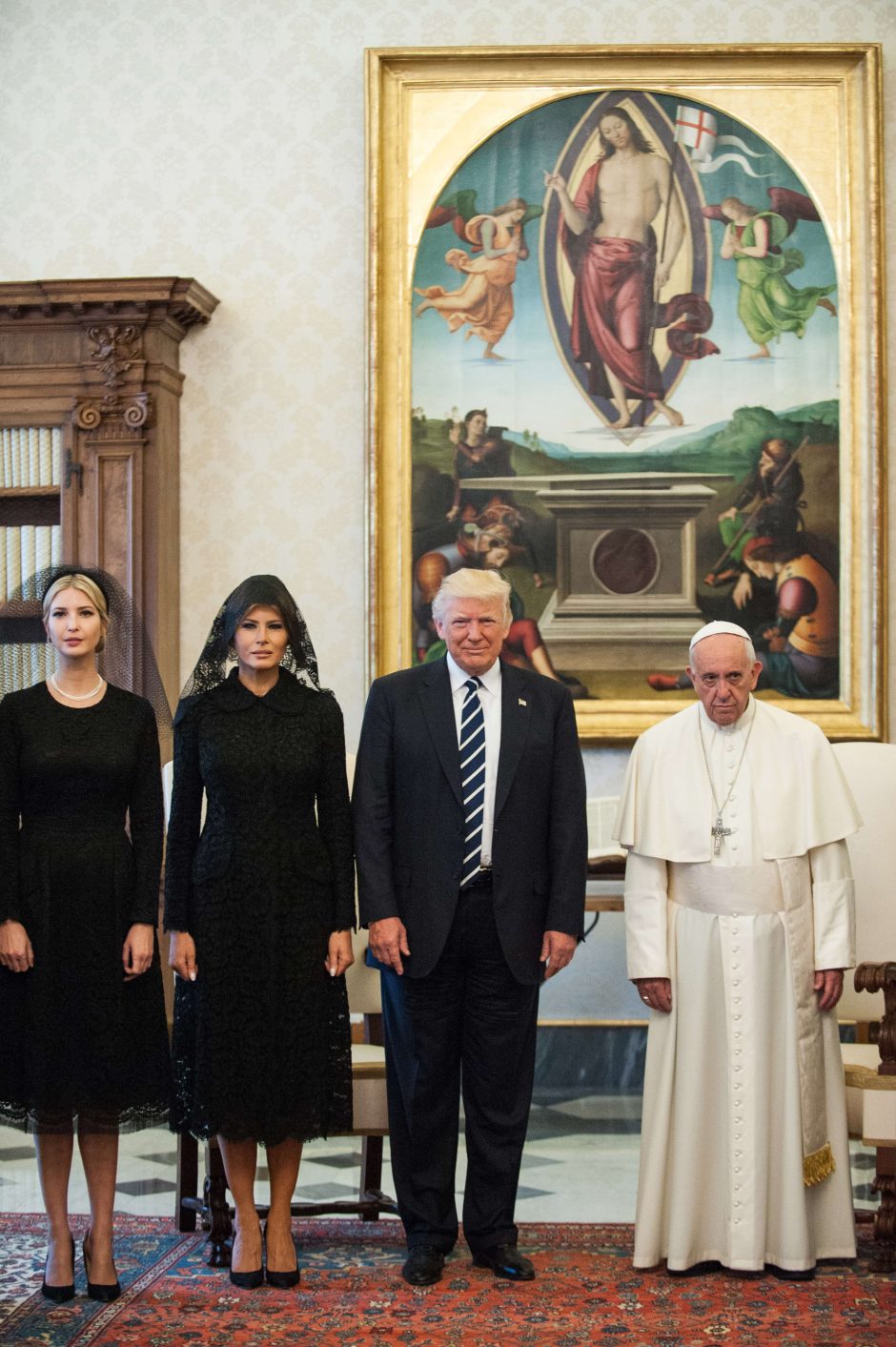 D. Trumpas įvertino popiežių Pranciškų: jis ne pėsčias