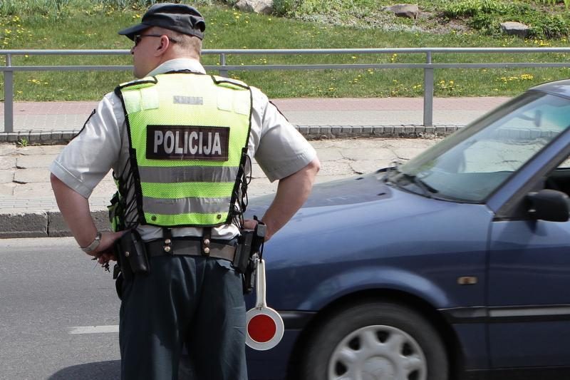 Vilniaus kelių policija šį savaitgalį tikrins vairuotojų blaivumą