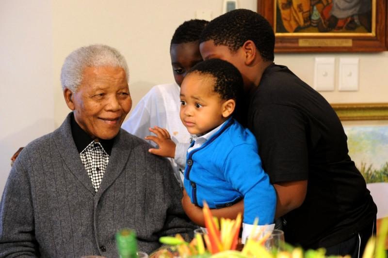 Pietų Afrika meldžiasi už Madibą, likęs pasaulis ruošias atsisveikinti