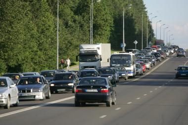 Iš Vilniaus link Molėtų – rekonstruotu keliu