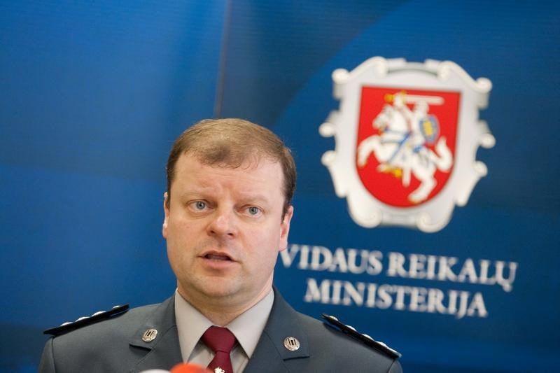 Ministras: su nusikaltėliais susiję Rusijos piliečiai neturi teisės gyventi Lietuvoje
