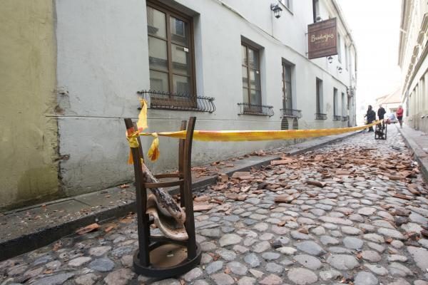 Naktį liepsnose skendo klubas „Brodvėjus“ (papildyta 11.40 val.)