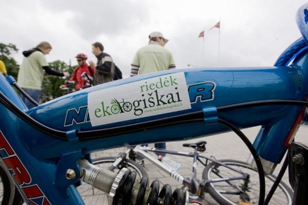 „Žalios“ akcijos metu vilniečiai raginti persėsti ant dviračių 