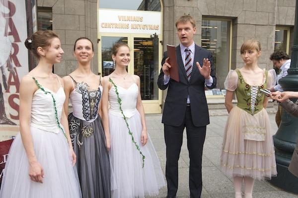 Vilniaus gatvėse – puantai ir balerinų šypsenos