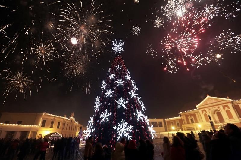 Švenčiantį uostamiestį sveikino kariliono garsai ir fejerverkas