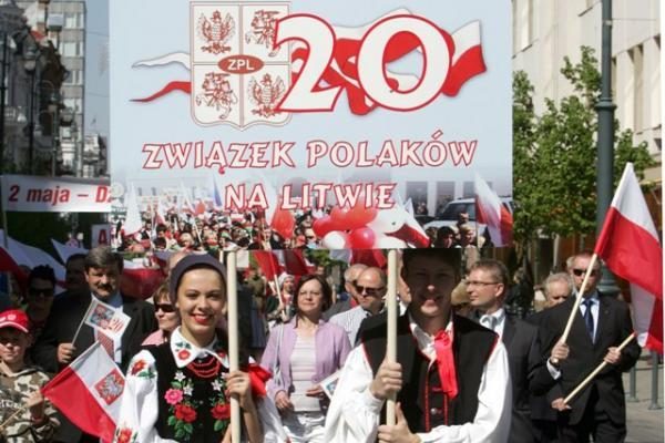 Lietuvos lenkų sąjunga jubiliejų šventė eitynėmis (papildyta)