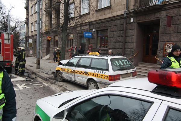 Per avariją Vilniuje sužalota taksi keleivė