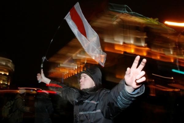 Lietuvos jaunimas Vilniuje protestavo prieš Baltarusijos valdžios elgesį