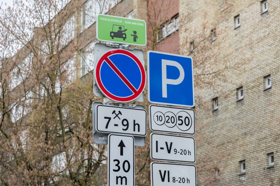 Prie Vilniaus mokyklų nuo šiol – vaikų išlaipinimo sustojimai 