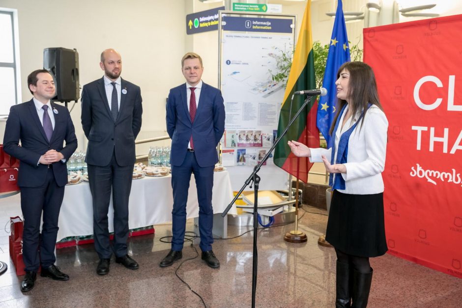 Dešimtys gruzinų pirmąkart į Lietuvą atskrido be vizų