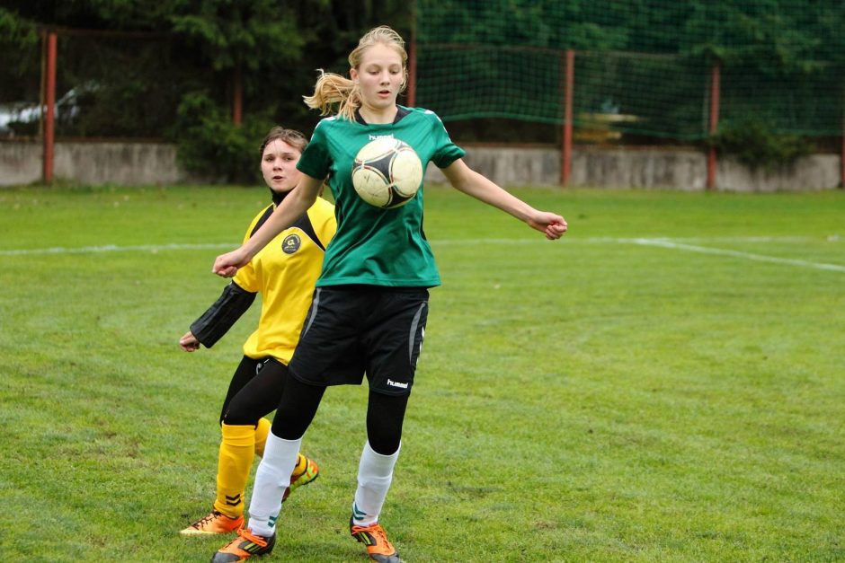 Lietuvos moterų futbolo A lygoje – „Žalgirio“ ir „Gintra-Universitetas“ lygiosios