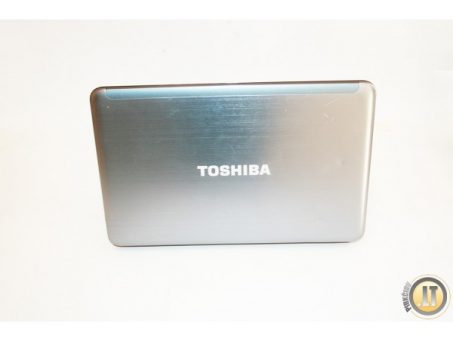 Skelbimas - TOSHIBA SATELLITE L885D-100 / 15.6"