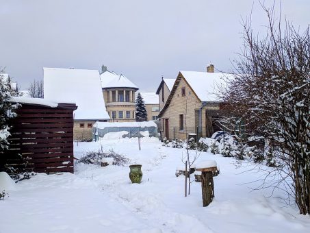 Skelbimas - Mūrinio namo dalis su privačiu žemės sklypu, Neveronys, Kauno raj.