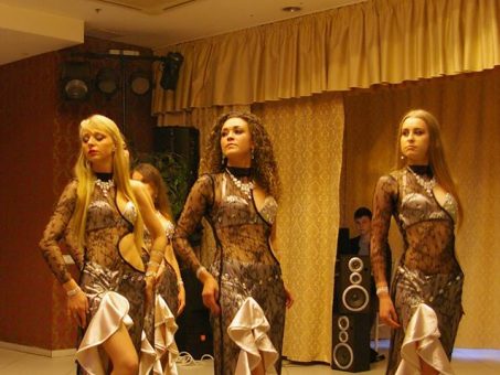 Skelbimas - Rytietiškų pilvo šokių šou grupė "Lukum" Jūsų šventei.