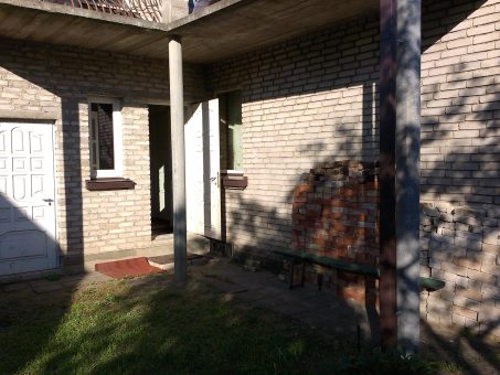Skelbimas - Gyvenamojo namo dalis Tauragėje su garažu