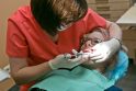 Kompensuoja: vaikams ir moksleiviams gydantis dantis poliklinikoje, kurioje jie yra prisirašę, mokėti nereikia nei už pirmines odontologijos paslaugas, nei už medžiagas.