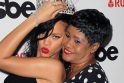 Dainininkė Rihanna su mama