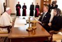  Willemas-Alexanderas ir jo žmona karalienė Maxima susitikime su popiežiumi  