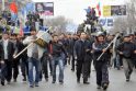 Riaušės Kirgizijoje: sumuštas ministras, šaudoma į protestuotojus (papildyta)