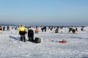 Ant ledo tykantys pavojai žvejų neatbaido