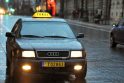Vilniuje svarstoma palikti tik vieną taksi numerį