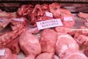 Neaišku: nors turgaus prekeiviai tikina, kad jų parduodama kiauliena yra lietuviška, mėsos perdirbėjai tuo abejoja.