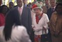 Stilius: britų karalienė Elžbieta II mados pasaulyje sukėlė sensaciją. Atvykusi su valstybiniu vizitu į Trinidado ir Tobago salą ji pasirodė su suknele, ant kurios pavaizduoti egzotiški...