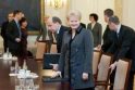 Nesusikalba: Prezidentei D.Grybauskaitei sunkiai sekasi rasti kalbą su valdančiaisiais dėl kandidatų į generalinius prokurorus bei saugumo šefus.