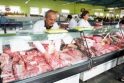 Smuko: turguje žalia kiauliena prekiaujantys smulkieji verslininkai teigė, kad jos pardavimai šiemet sumenko perpus.