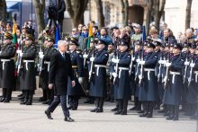 S. Daukanto aikštėje vyko Lietuvos ir NATO vėliavų pakėlimo ceremonija