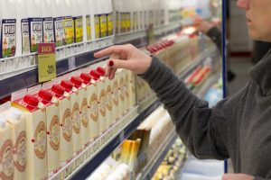 ŽŪM siūlomas pieno supirkimo kainų reguliavimas gali riboti konkurenciją