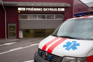 Vilniaus rajone namuose nužudytas vyras, kitas sužeistasis perduotas medikams