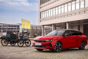 „Opel“ naujos eros aušrą pasitiko inovacijomis