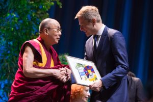 Vilniuje minimas Dalai Lamos gimtadienis