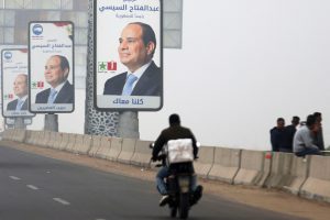 Prasideda Egipto prezidento rinkimai: laukiama dar vienos A. F. al Sisi pergalės