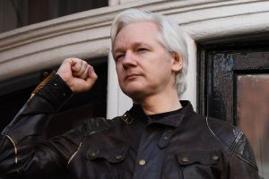 „Wikileaks“ įkūrėjas siekia, kad JAV paviešintų jam iškeltus kaltinimus