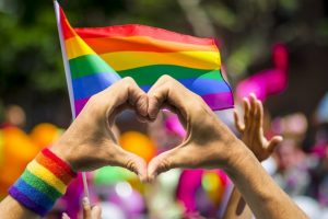 Apklausa: Lietuva pasižymi vienomis prasčiausių nuostatų translyčių žmonių atžvilgiu