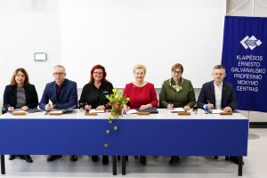 Vakarų Lietuvos profesinio mokymo centrai pasirašė bendradarbiavimo sutartis