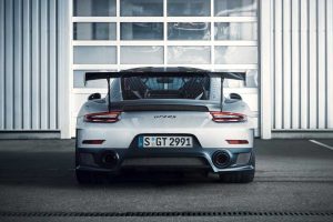„Porsche“ pristatė galingiausią visų laikų „911“ modelį