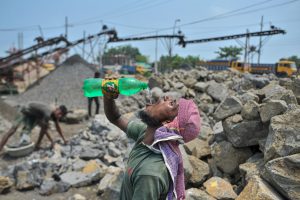 Prie Mianmaro ir Bangladešo artėja ciklonas „Mocha“