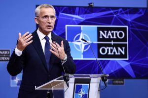 Diplomatai: NATO šalys sutarė pratęsti J. Stoltenbergo mandatą 