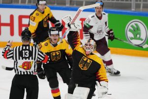 Latviai pralaimėjo lemtingą mūšį, Kanada įspruko į atkrintamąsias