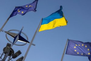 Ukraina pranešė apie sukčiavimo byloje įtariamus gynybos pareigūnus