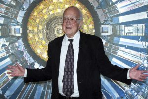 Būdamas 96-erių mirė Nobelio premijos laureatas britų fizikas P. Higgsas