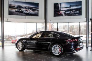 Naujasis „Porsche Panamera“ pasiekė Lietuvą